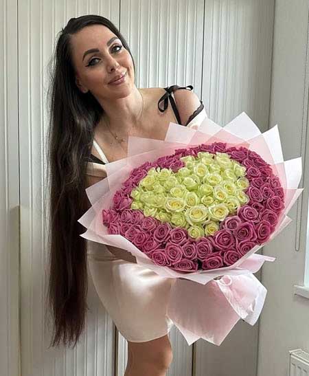 Ольге Рапунцель исполнилось 39, ее старшей дочери Василисе 8 лет