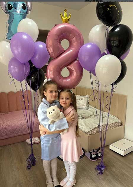 Ольге Рапунцель исполнилось 39, ее старшей дочери Василисе 8 лет