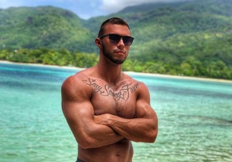Саймон дал еще один шанс Хроминой