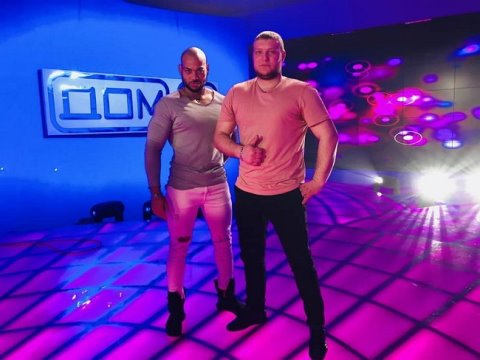 Мондезир, новый участник телестройки