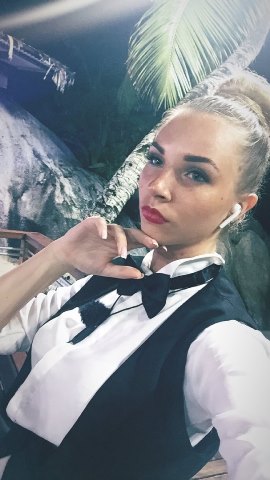 Свежие фото с острова любви