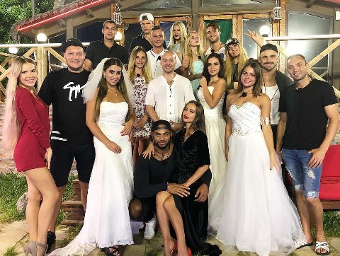 Свежие фото с острова любви