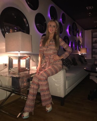 Юля Ефременкова рассуждает о настоящей любви