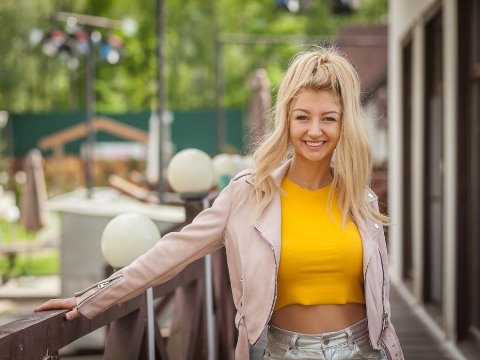Черно побила Марго за правду