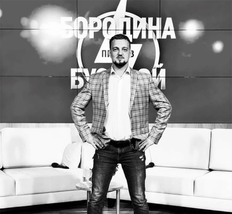 Евгений Маслов покинул проект