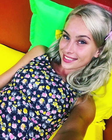 Свежие фото с острова любви