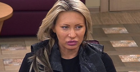 Элина Камирен написала книгу