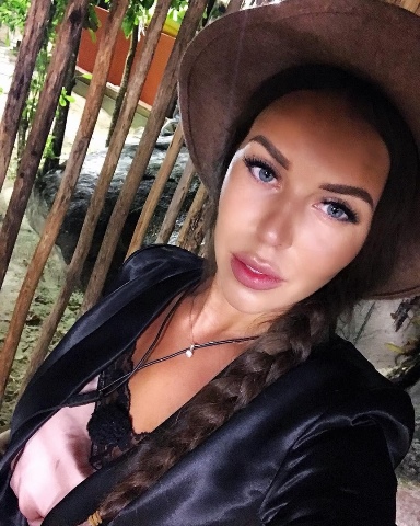 Свежие фото с острова любви