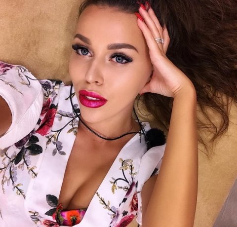 Строкова не хочет знакомиться с мамой Сахнова