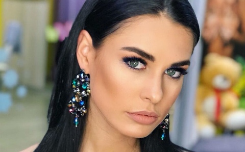 Зрители провожают Ефременкову
