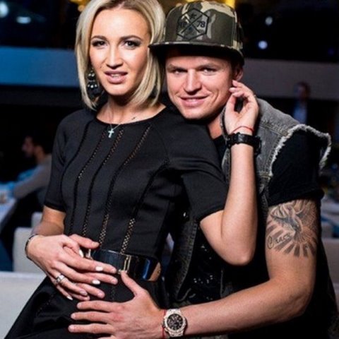 Бузова пожаловалась на бывшего мужа