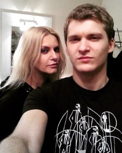 Ника Лировская увела мужа у коллеги