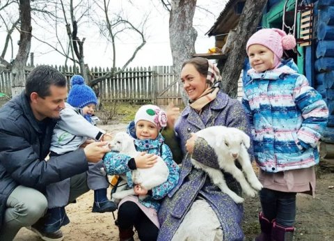 Бывшая участница напишет книгу