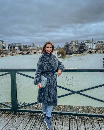 Ольга Орлова отдыхает в Париже