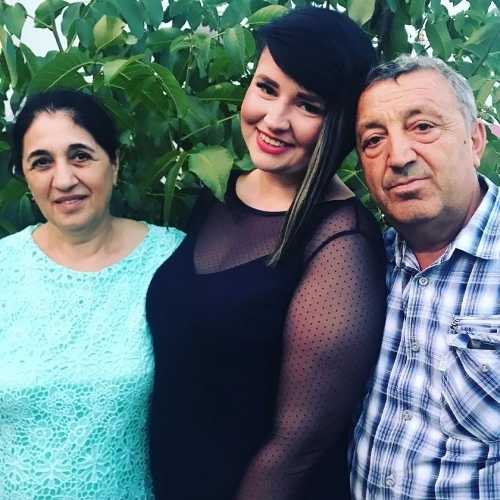 Мама Оганесяна переживает за брак сына