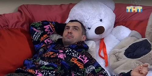 Денис Мокроусов: «Мне трудно привыкнуть к семье Алены»