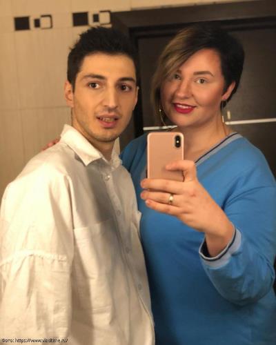 Чepнo собралась на липосакцию после родов
