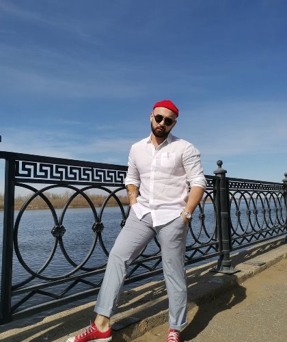 Новенький участник Тимур Долженко