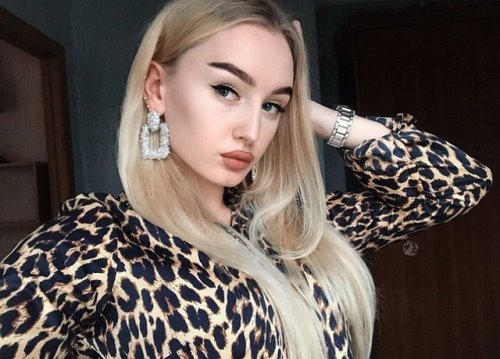 Новенькая участница Александра Арефьева