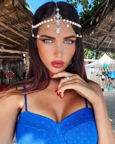 Свежие фото с острова любви