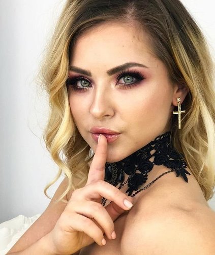 Новенькая участница проекта Алина Комиссарова