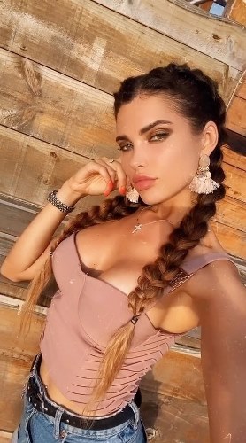Свежие фото с острова любви