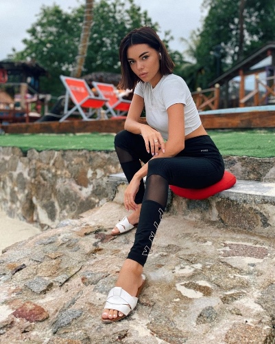 Свежие фото с острова любви