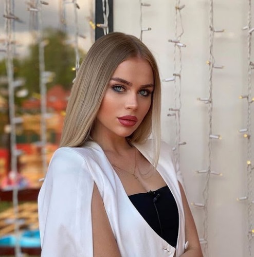 Страхова больше не ждет встречи с Захарьяшем