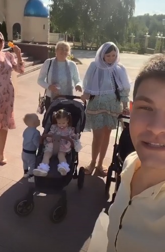Рапунцели покрестили младшую дочь
