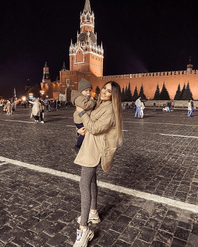 Савкина дразнит Настю Голд