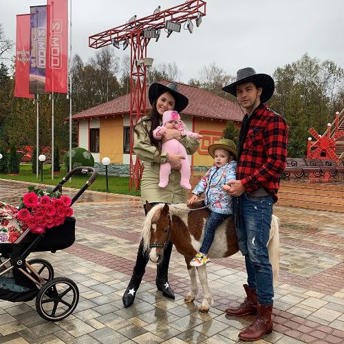 Свежие фото участников с поляны