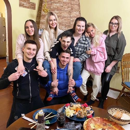 Свежие фото участников проекта