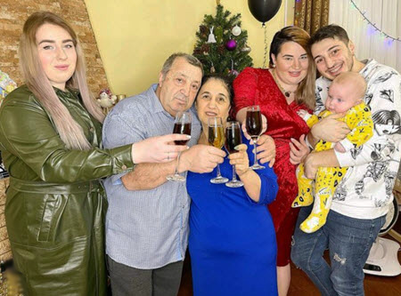 Свежие фото бывших участников проекта