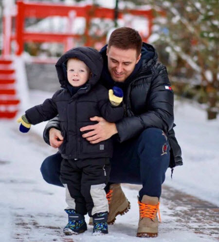 Отец-одиночка Никита Уманский