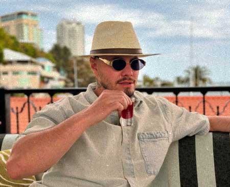 Яна Фиткевич и Сергей Хорошев родились в один день 17 мая