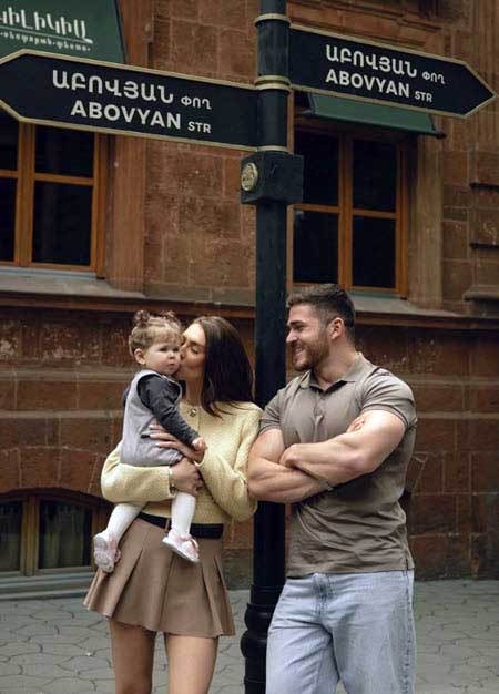 Фотосессия семейства Капаклы в Ереване