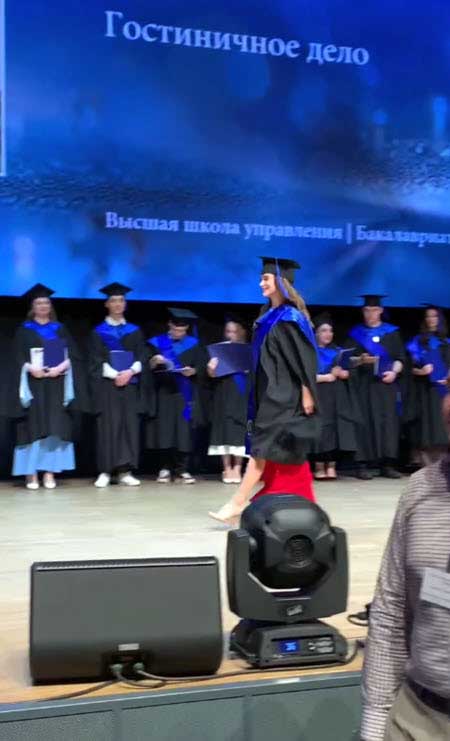 Яна Тарлышкина: «Все говорят, что я глупая, а я не глупая»