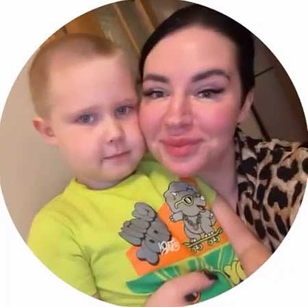 У Стефана Оганесян очередной приступ, в больнице с ним мама