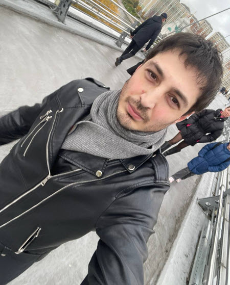 Иосиф Оганесян и Саша Чepнo объявили сбор денег на лечение сына