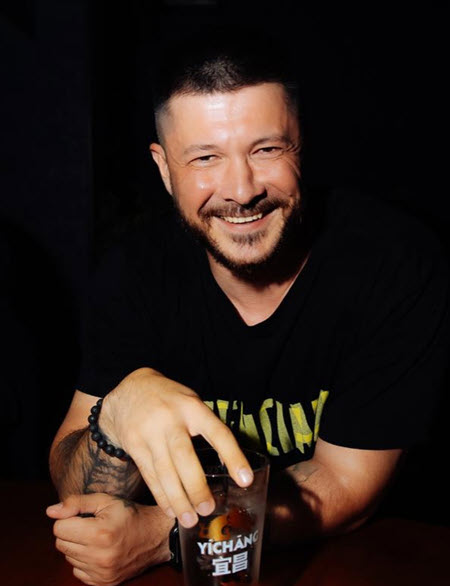 На проекте яркий и харизматичный новичок Дмитрий Шишкану