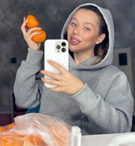 Таня Репина родила сына