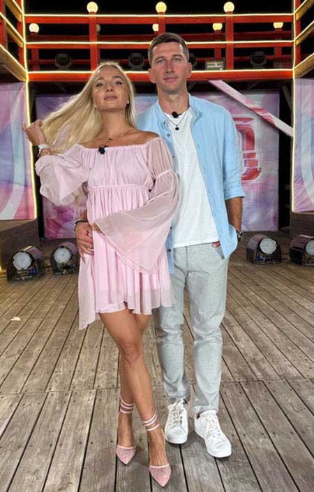 Пара Насти Филипповой и Димы Луковкина не прошла испытания жизнью за периметром