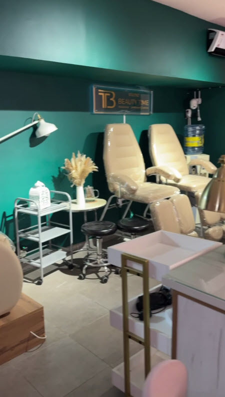 Клава Безверхова стала бизнес леди – приобрела салон красоты в центре Москвы