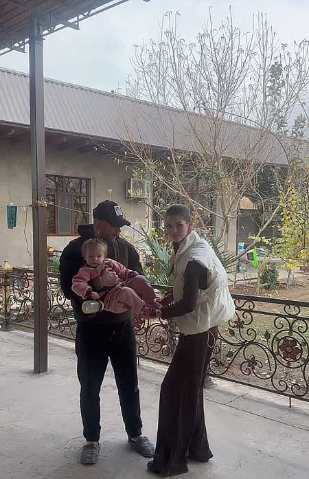 Аня и Максим Евстроповы теперь живут в Узбекистане