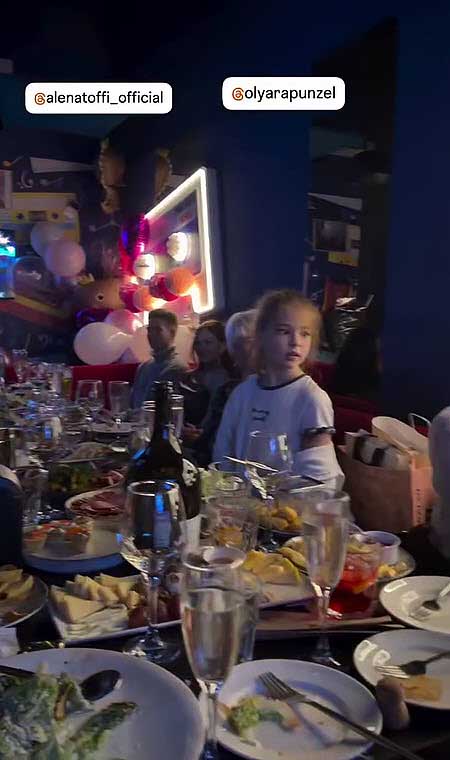 Алена Савкина отметила день рождения