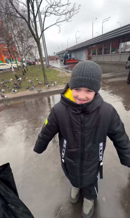 Дмитрий Шишкану работает ведущим в стриптиз-клубе «Эгоистка»