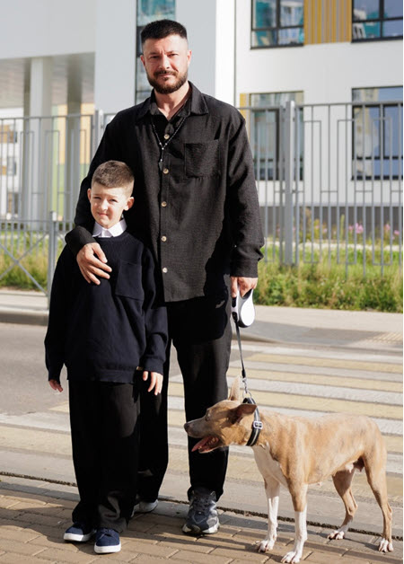 Дмитрий Шишкану работает ведущим в стриптиз-клубе «Эгоистка»