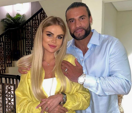 Марина Страхова стала мамой второй раз