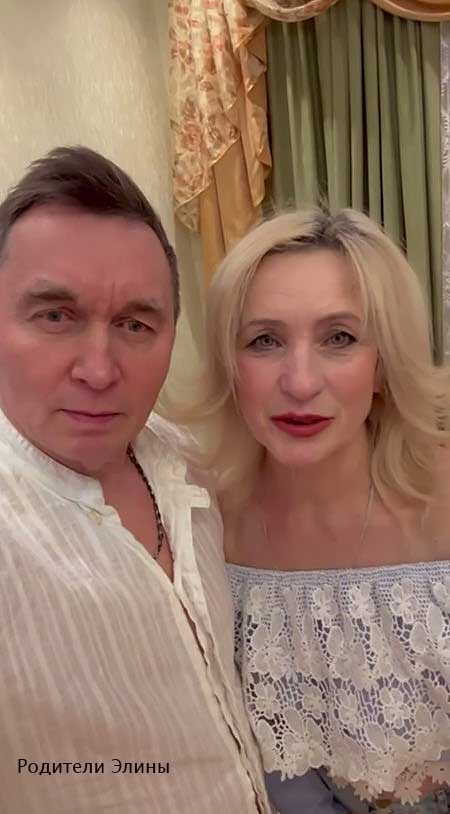 Элина Рахимова продемонстрировала подарки, полученные в день рождения