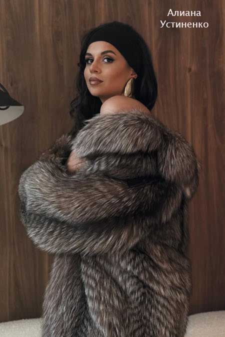 Свежие фото бывших участников проекта